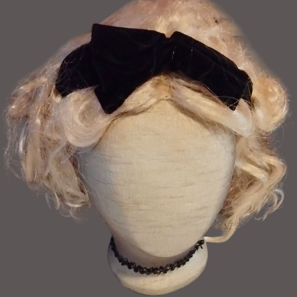 Halloween Costume White Wig Black Velvet Bow Shabby Distressed